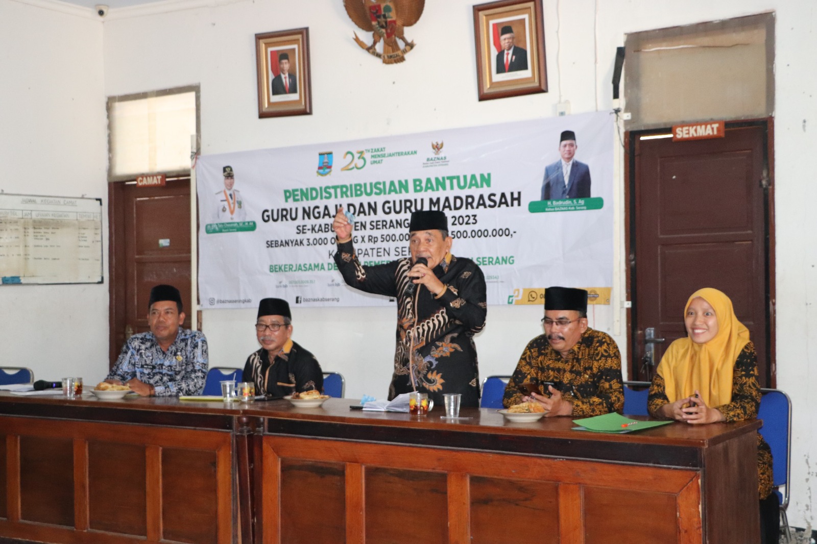 guru-ngaji-dan-guru-madrasah-dapat-bantuan