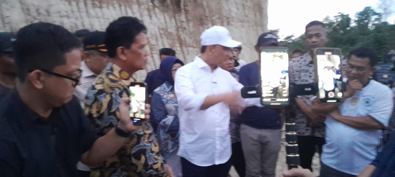 wakil-gubernur-banten-tegaskan-penertiban-tambang-ilegal-untuk-jaga-lingkungan-dan-ketertiban-usaha
